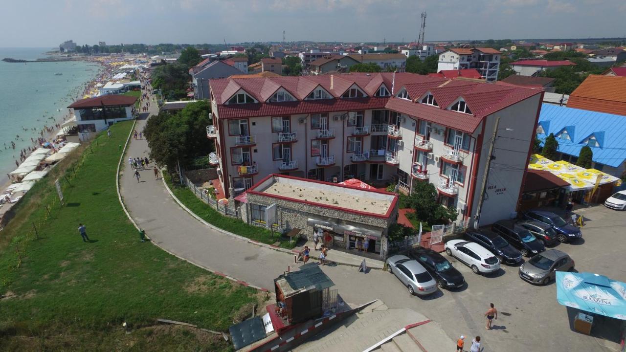 Vila Julia Костинещи Екстериор снимка