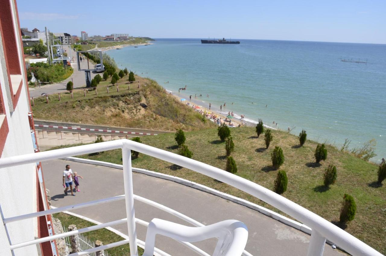Vila Julia Костинещи Екстериор снимка